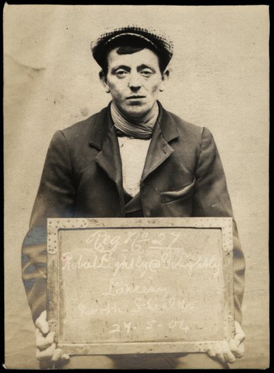 1904年，罗伯特·莱特利（Robert Lightly）将英国北希尔兹（North Shields）的Golightly别名 作者 未知未知